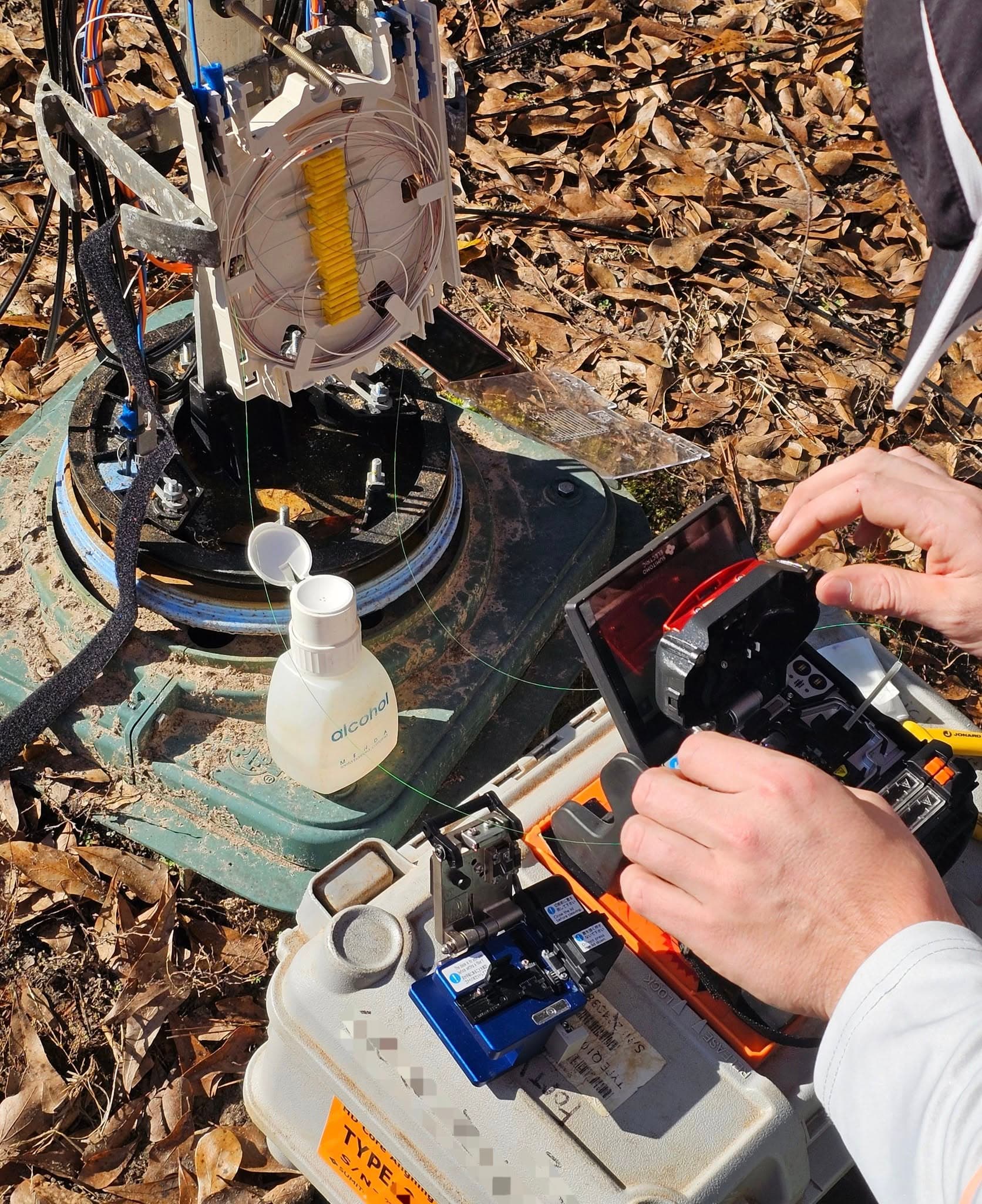 Fiber Optic Construction crew on active jobsite in East Texas